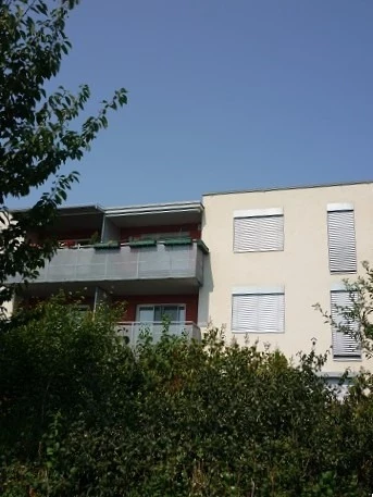 Neubaumiete (2008), Grünlage mit Balkon in Oberlaa