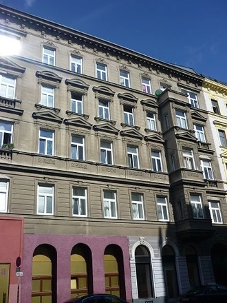 Altbauhauptmiete in Hofgrünruhelage 