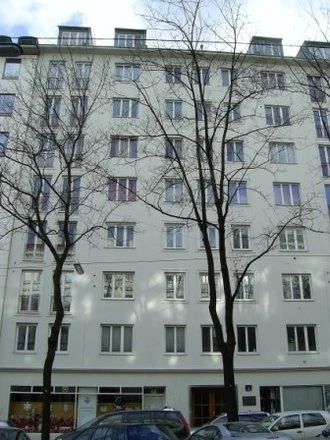 Ältere Neubauhauptmiete in Zentrumslage!