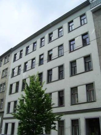 Altbauhauptmiete in Zentrumsnähe!